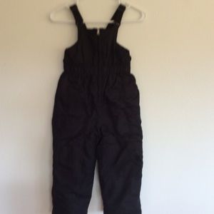 Healthtex Black Snow Pant/Overalls Size 5t Suitable for B &G
